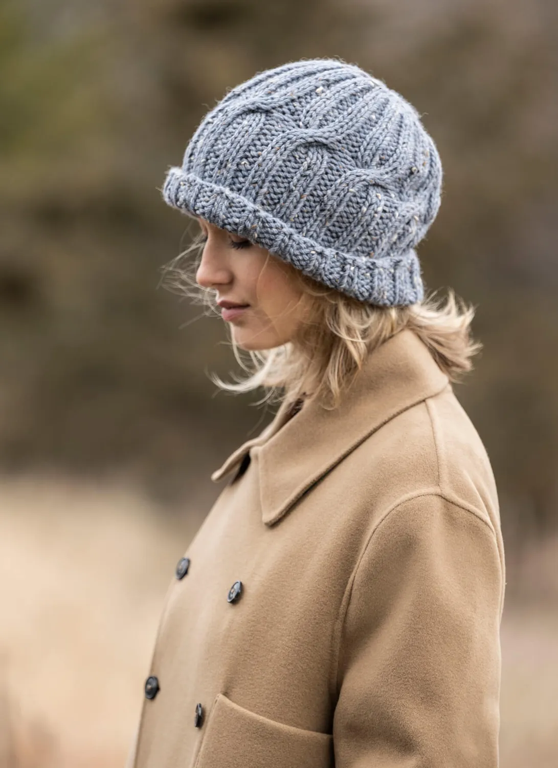 Blue Sky Fibers Portland Cap Strickanleitung Zopfmütze