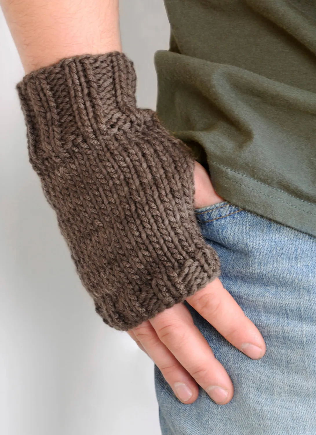 Blue Sky Fibers Classic Series T14 Herren Stulpen Strickanleitung