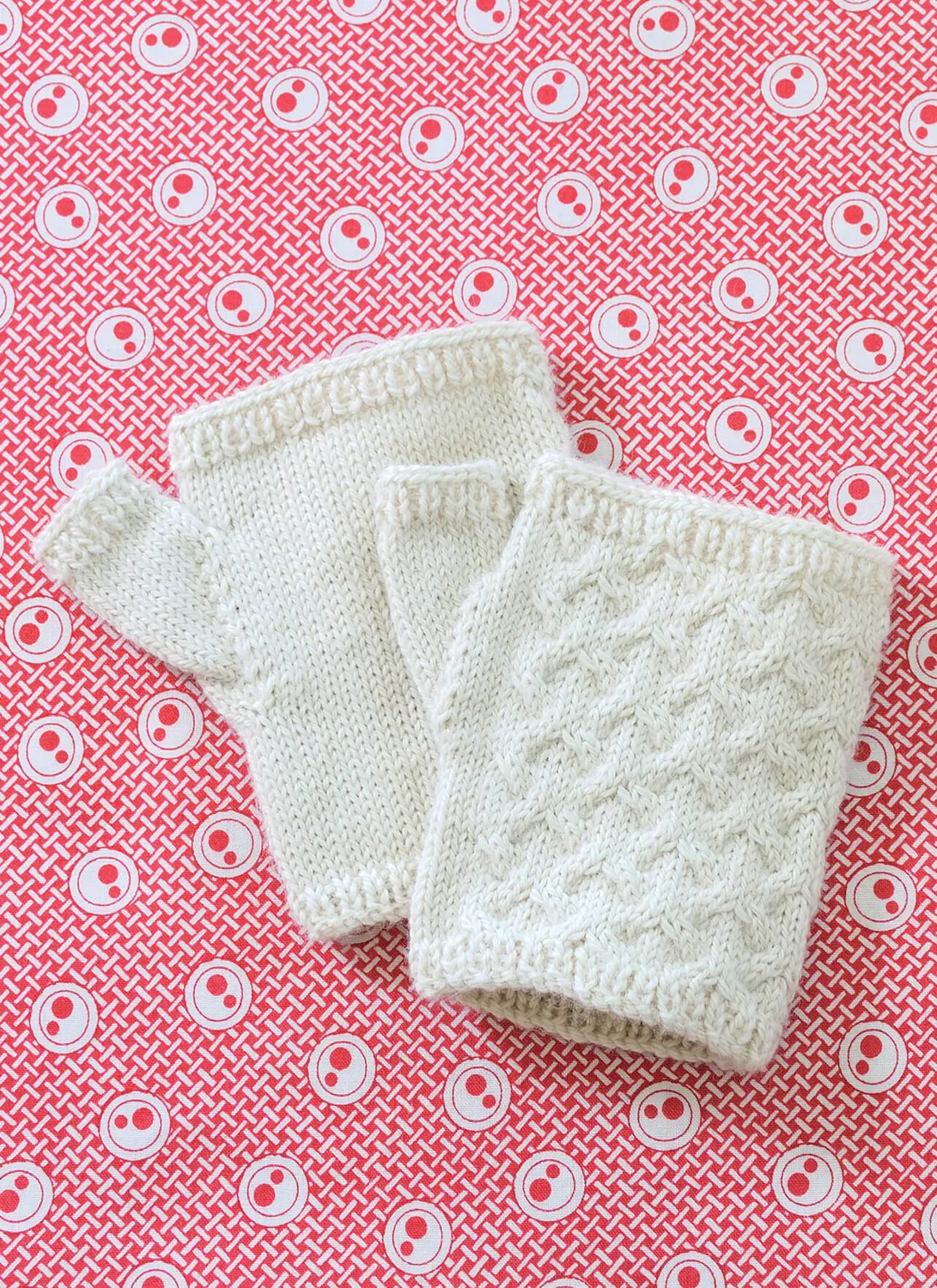 Blue Sky Fibers Classic Series Mitini Mitts Strickanleitung Stulpen
