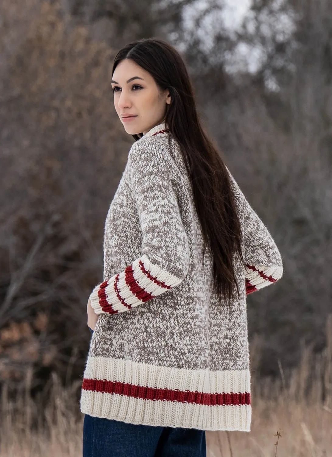 Blue Sky Fibers Classic Series Hood River Cardigan Strickanleitung Worsted