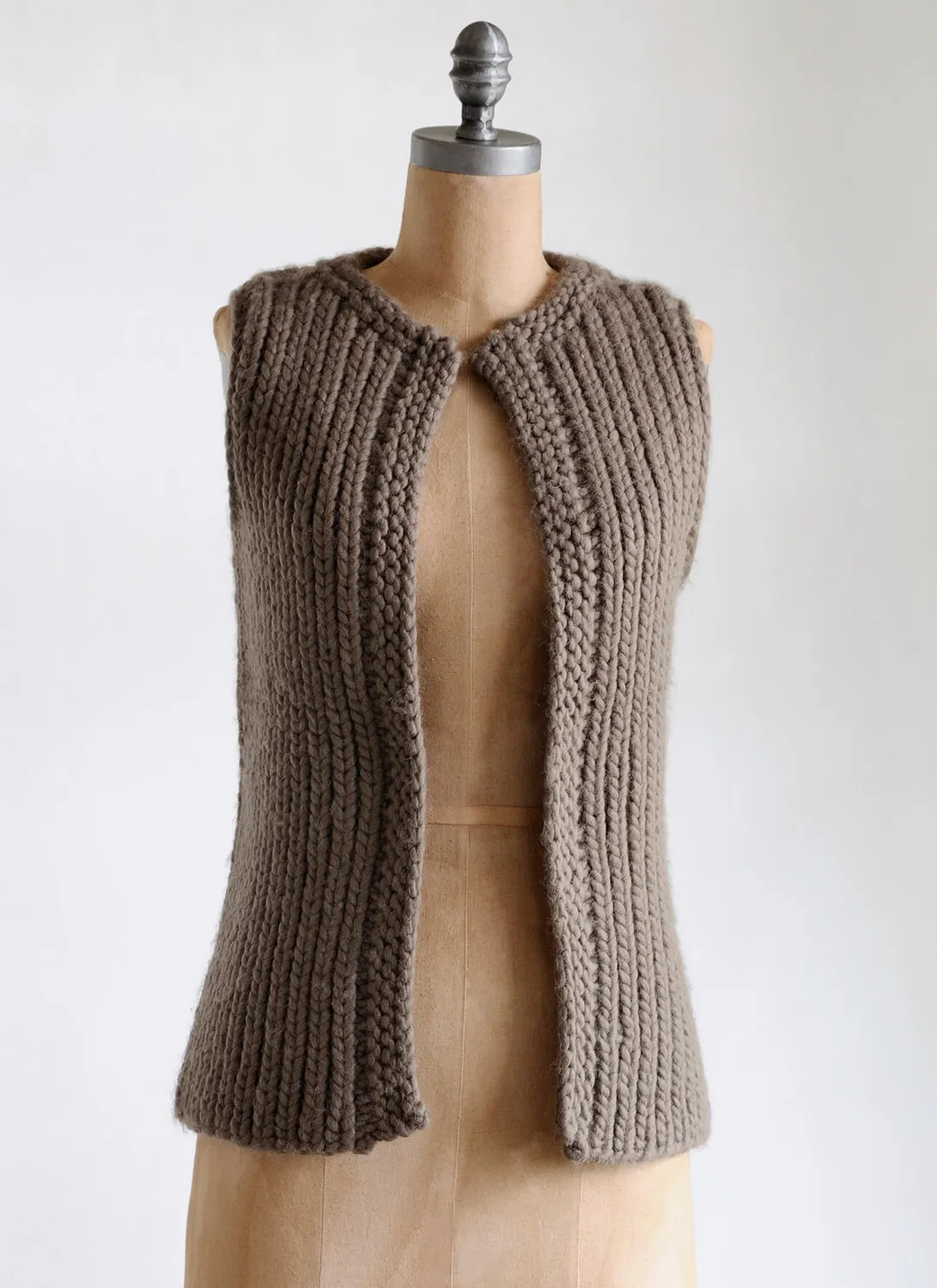 Blue Sky Fibers Classic Series Autumn Vest Strickanleitung Rippe