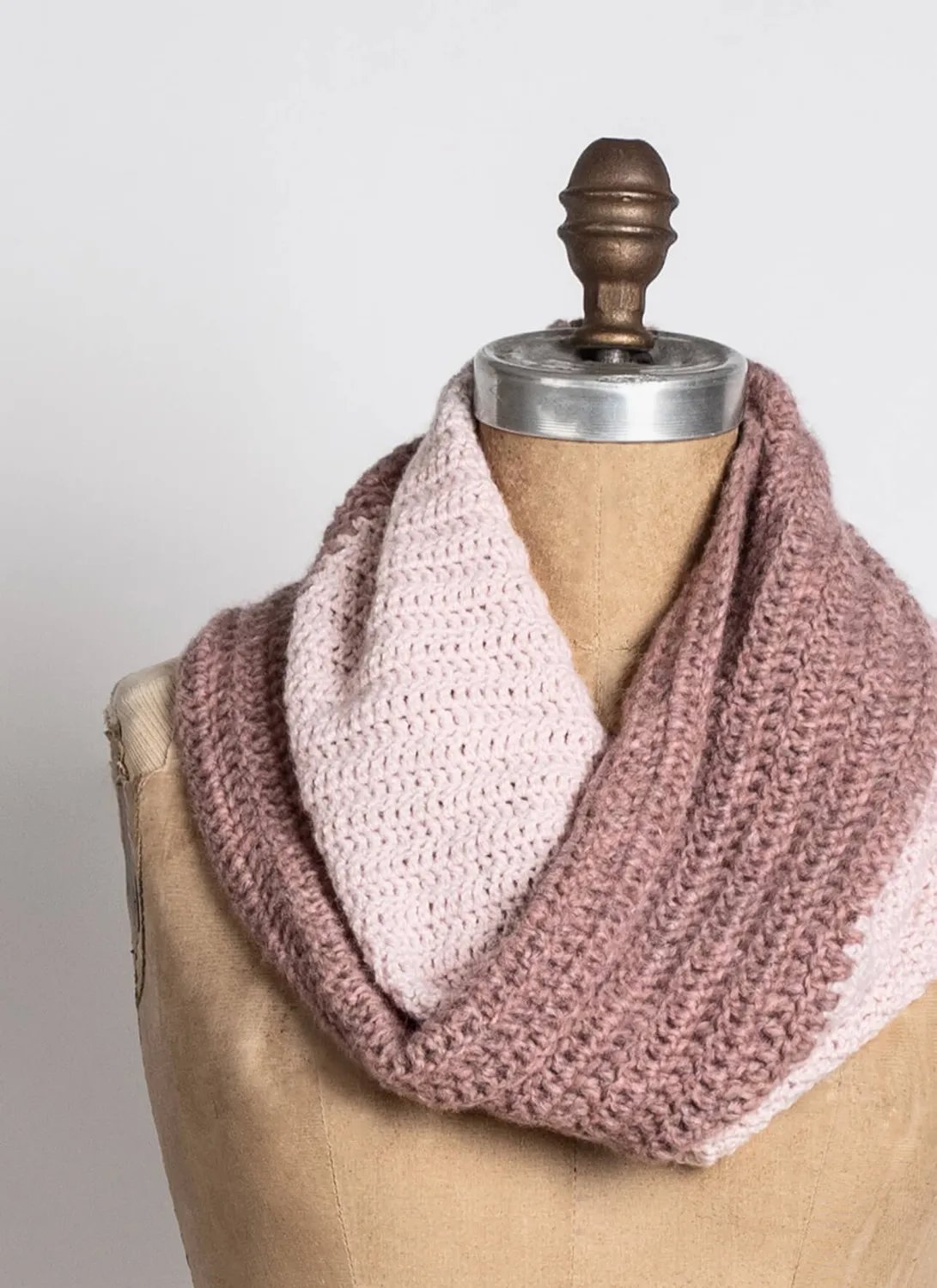 Blue Sky Fibers Anoka Cowl Häkelanleitung PDF weich