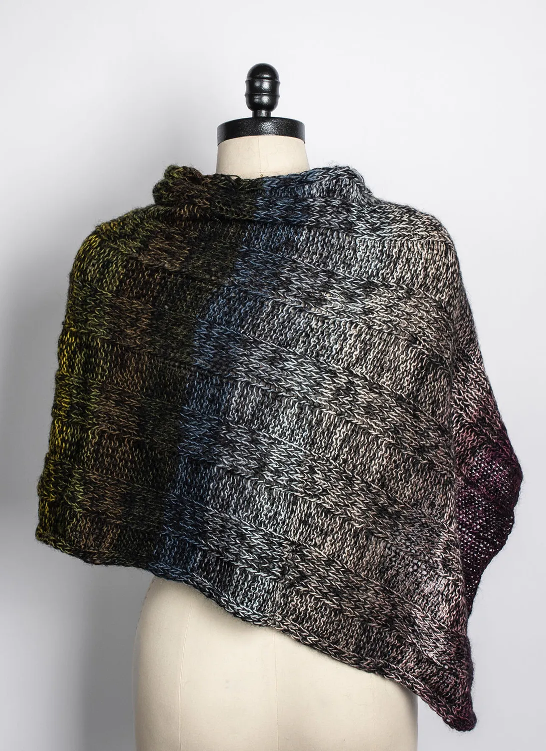 Blue Sky Fibers Classic Kaleidoscope Wrap Strickanleitung Tuch