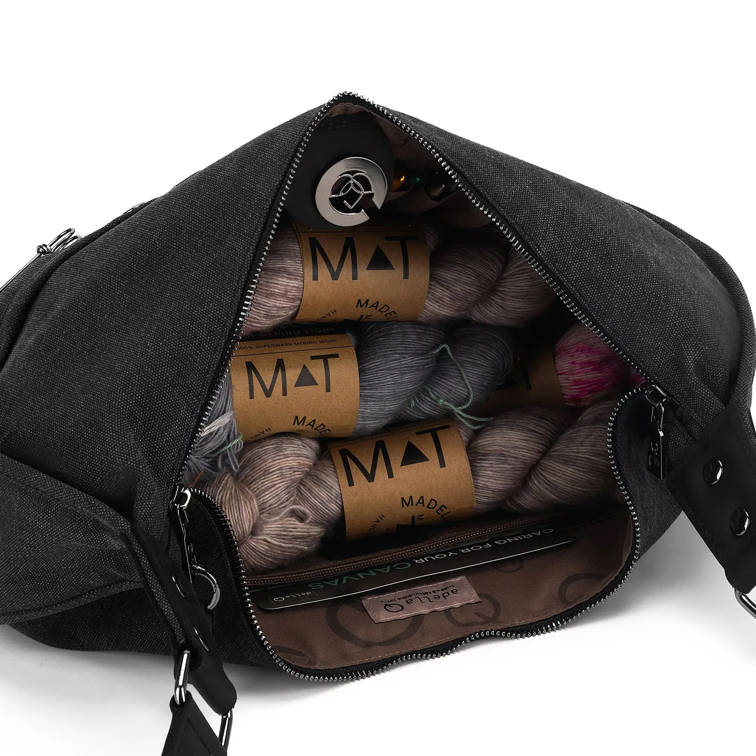 della Q Maker's Sling Adella Q Stricktasche Shadow Canvas