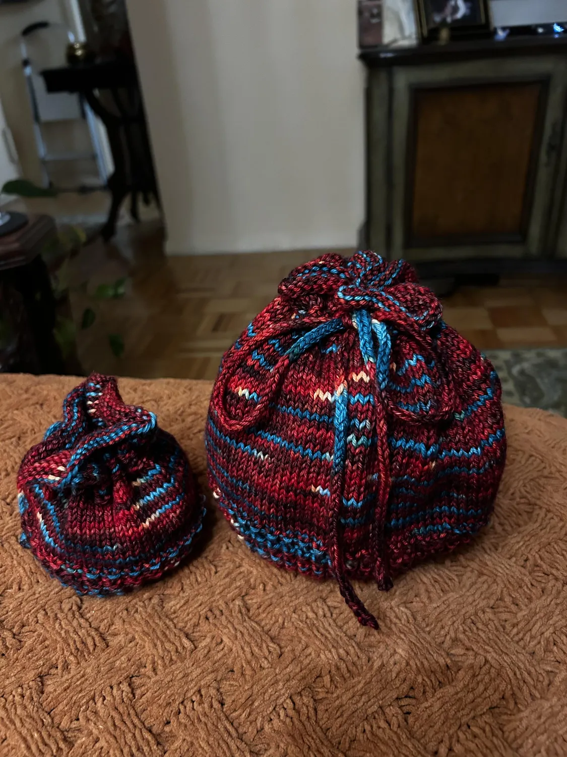 Madelinetosh Tosh Lunar Vecnas Mixtape Wolle Neon