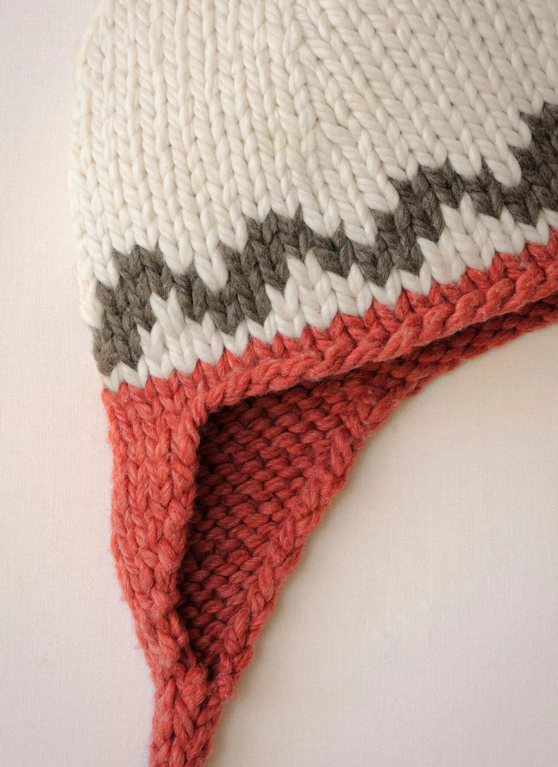 Blue Sky Fibers Boy Meets Girl Hats Mützenanleitung