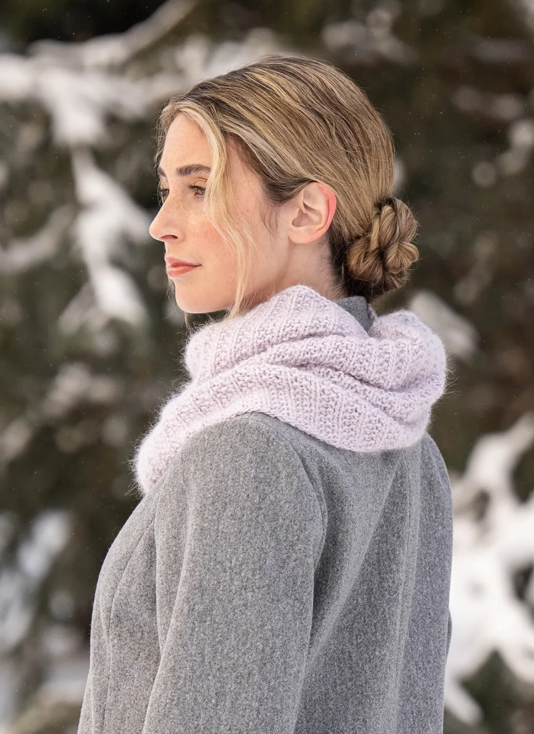 Blue Sky Fibers Violet Cowl 202624 Loop-Anleitung Suri